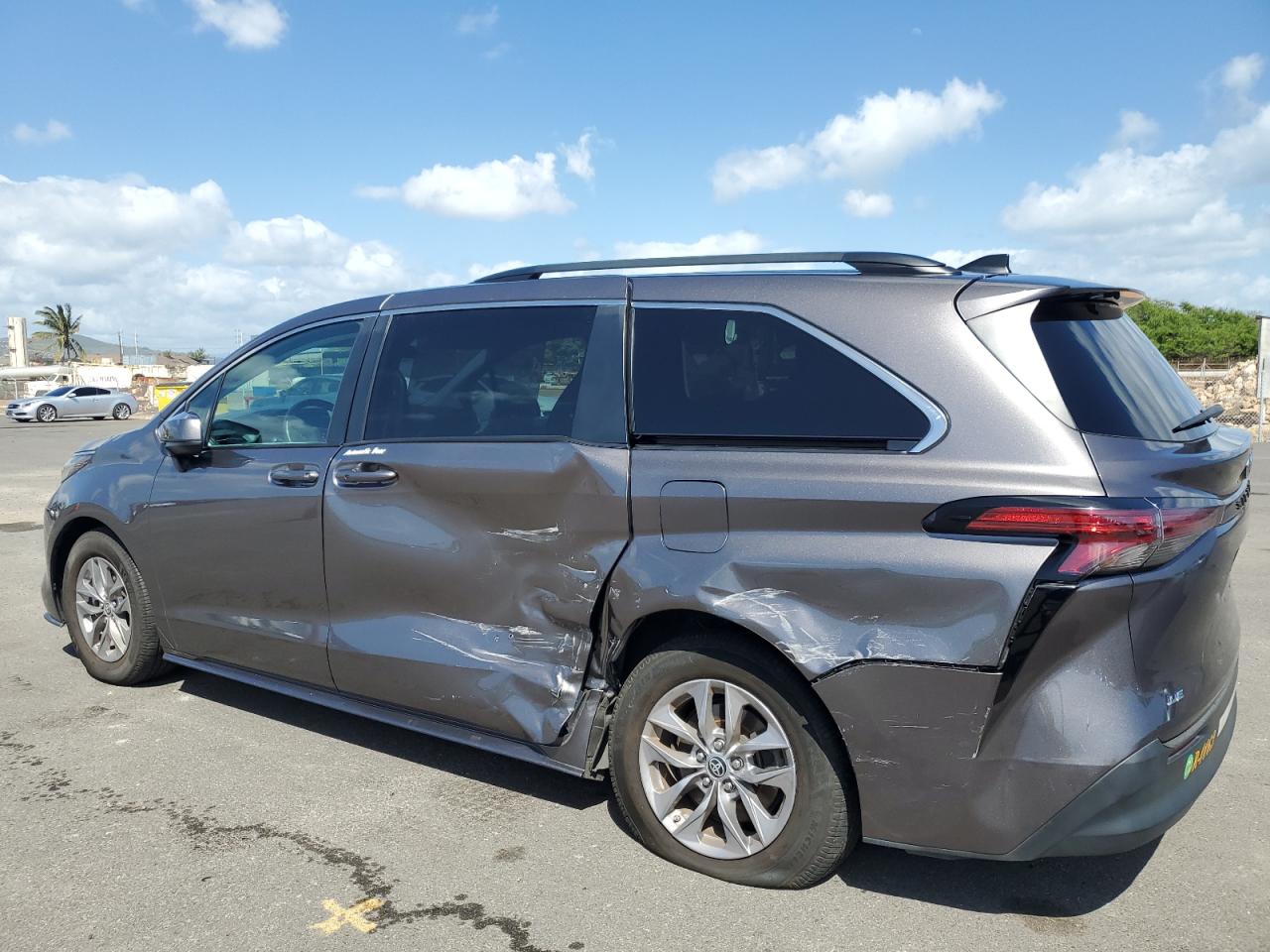 2022 TOYOTA SIENNA LE VIN:5TDKRKEC4NS101964