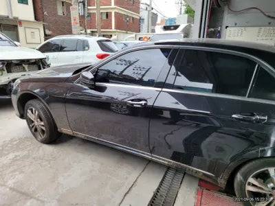 2015 Mercedes-Benz E 220 WDDHF0AB2FB146176 VIN:WDDHF0AB2FB146176