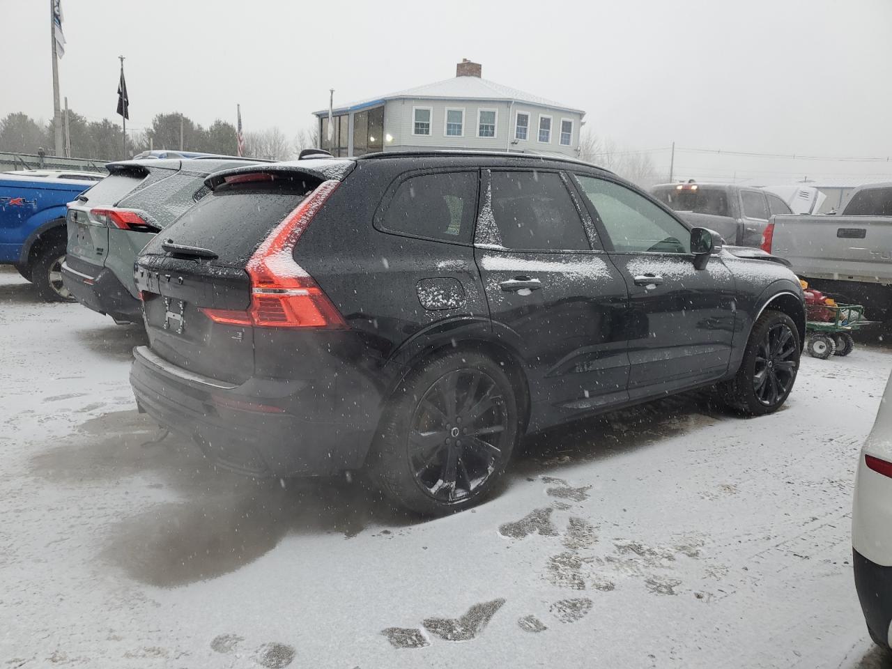 2024 VOLVO XC60 ULTIMATE VIN:YV4H60DJ6R1903228