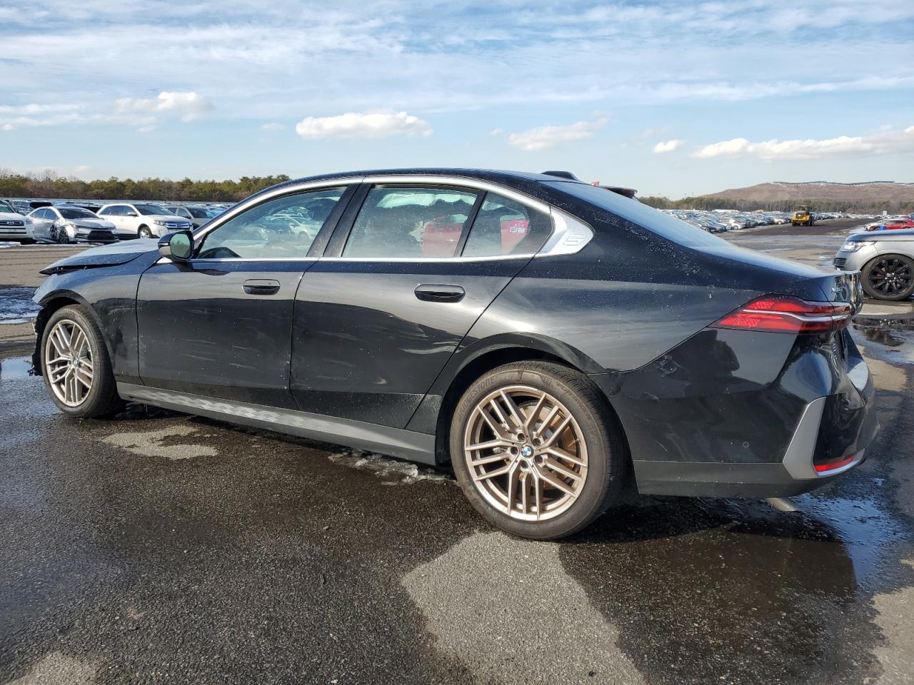 2024 BMW 530 XI VIN:1J8FT47W77D145745