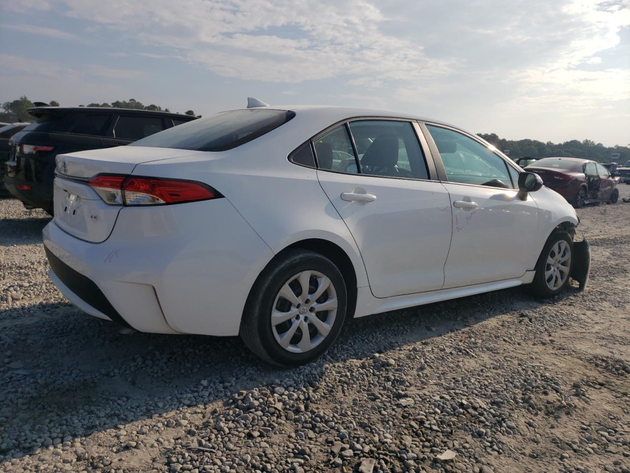 2022 TOYOTA COROLLA LE VIN:5YFEPMAE6NP298442