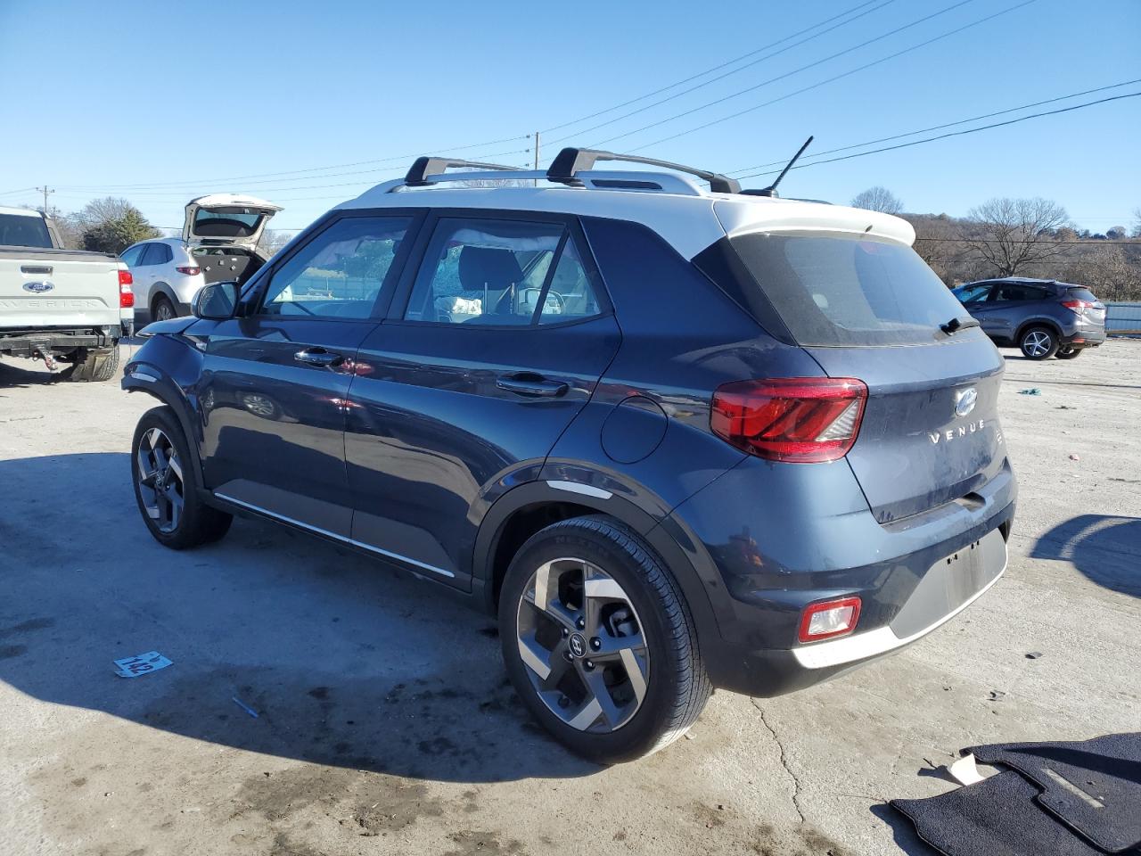 2023 HYUNDAI VENUE SEL VIN:KMHRC8A33PU220527