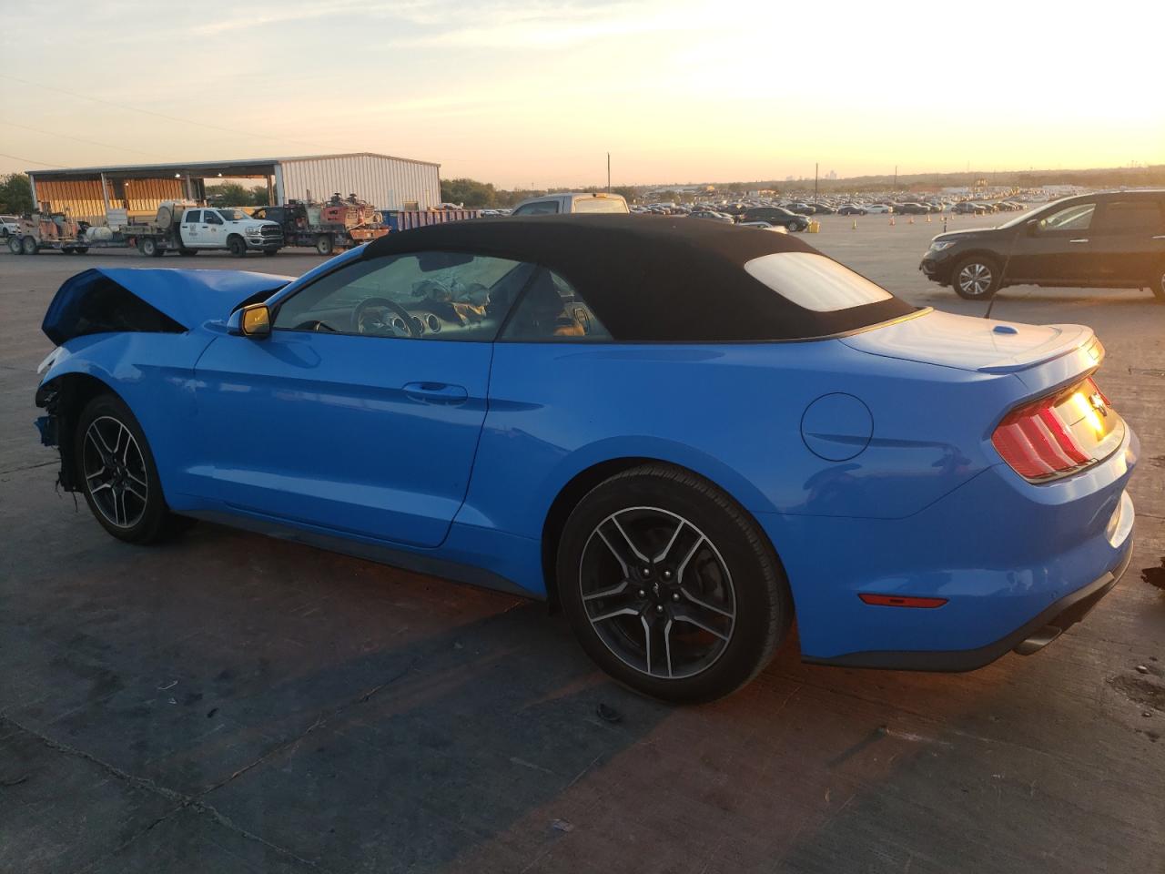 2022 FORD MUSTANG  VIN:1FATP8UH1N5115987