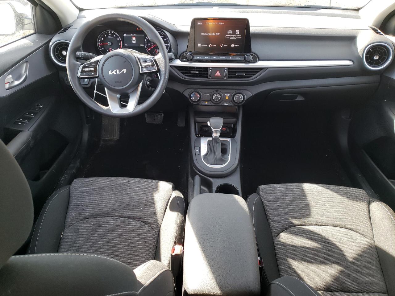 2024 KIA FORTE LX VIN:3KPF24AD9RE822376