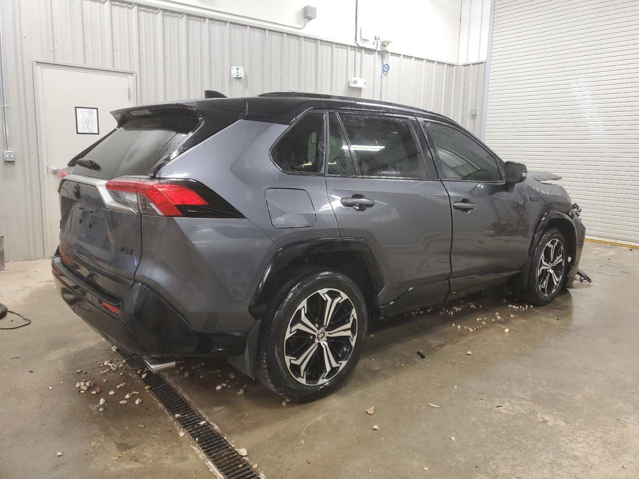 2022 TOYOTA RAV4 PRIME XSE VIN:JTMFB3FVXND097412
