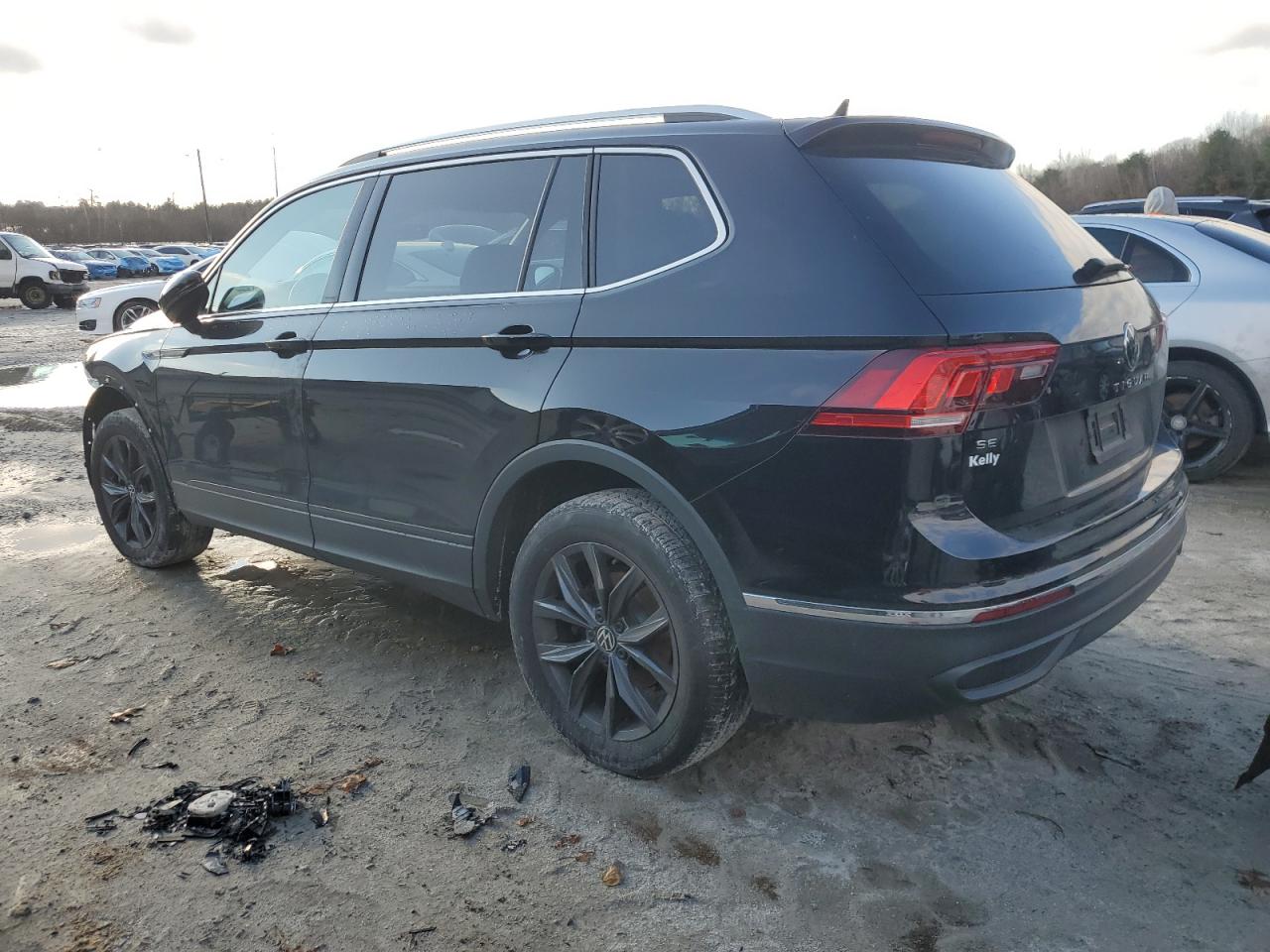 2022 VOLKSWAGEN TIGUAN SE VIN:3VV2B7AX7NM011039