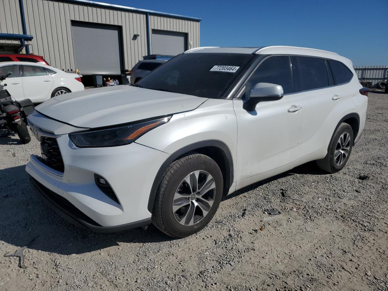 2022 TOYOTA HIGHLANDER XLE VIN:5TDGZRAH2NS542525