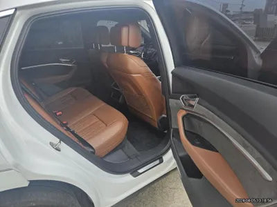 2021 Audi e-tron WAUZZZGE0MB043683 VIN:WAUZZZGE0MB043683