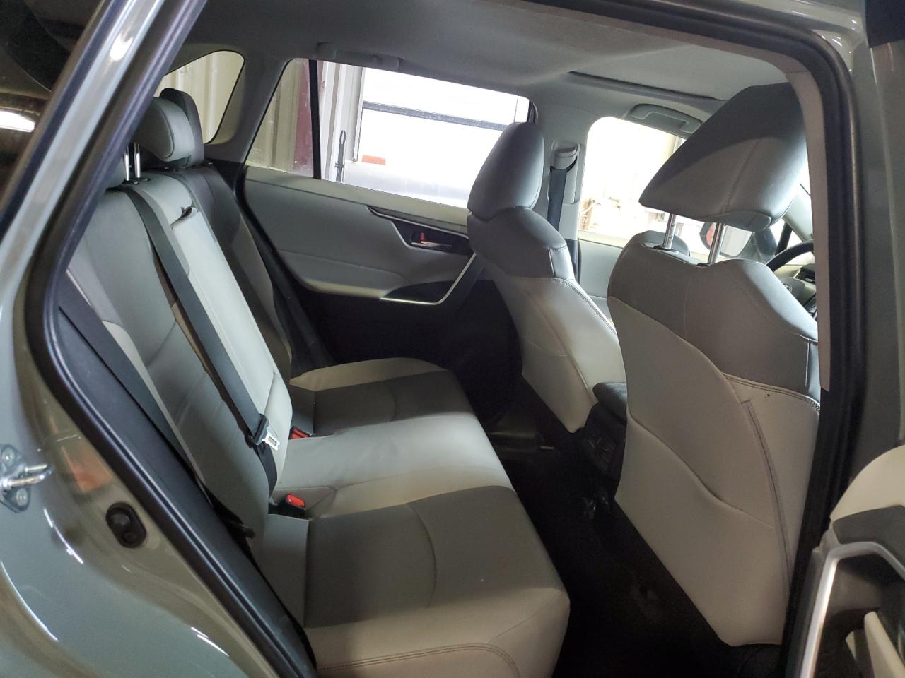 2022 TOYOTA RAV4 XLE PREMIUM VIN:JTMA1RFVXND089178