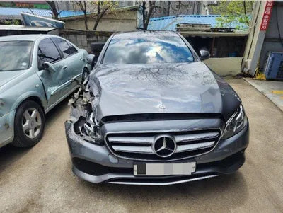 2016 Mercedes-Benz E 200 VIN: