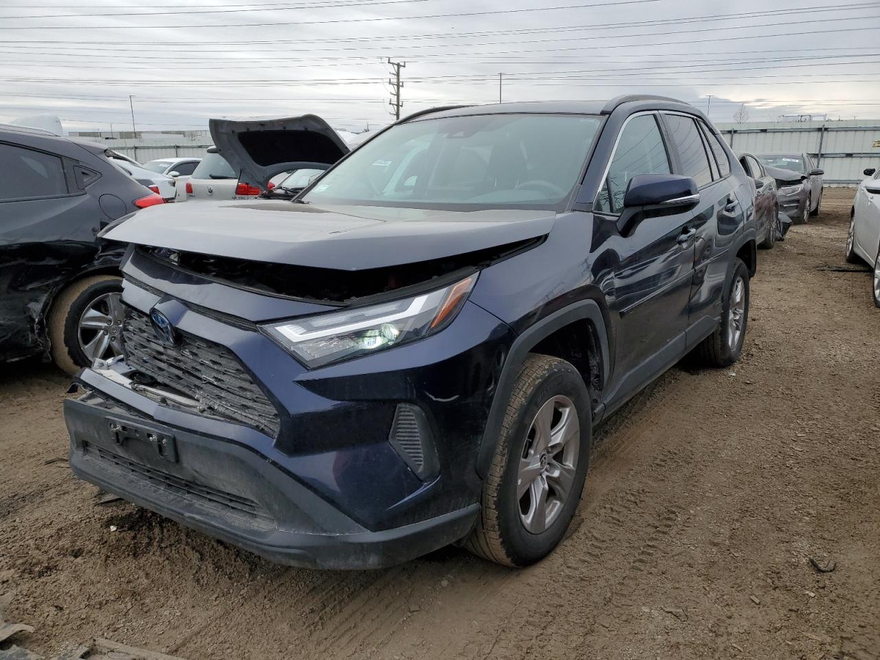 2022 TOYOTA RAV4 XLE VIN:2T3RWRFV9NW142167