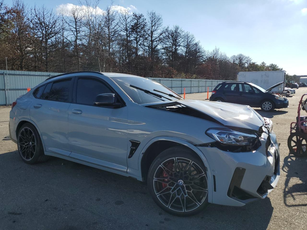 2024 BMW X4 M VIN:5YM23EC01R9W18369