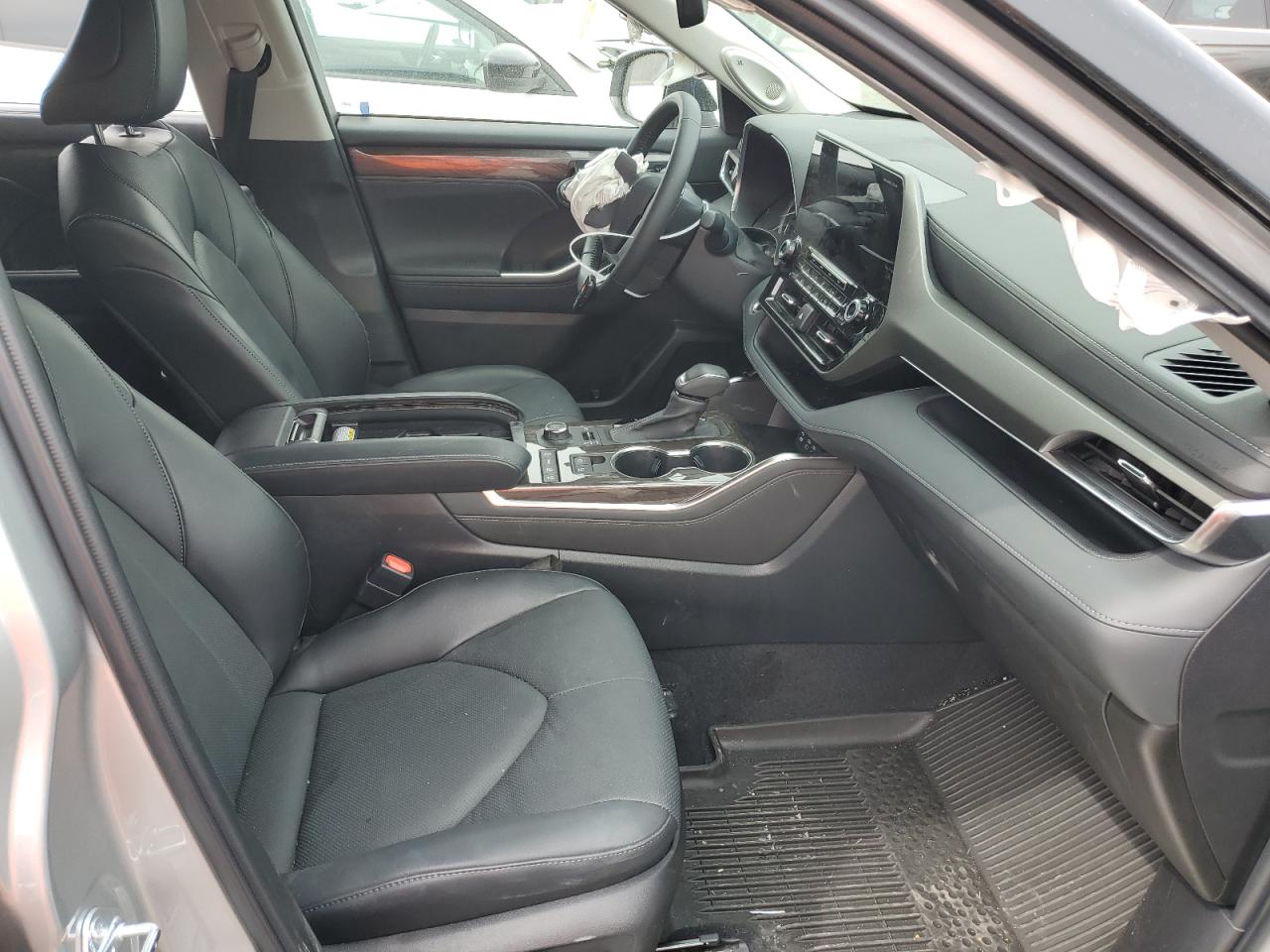 2022 TOYOTA HIGHLANDER LIMITED VIN:5TDDZRBH9NS233426