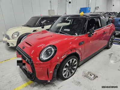 2022 MINI Cooper VIN:
