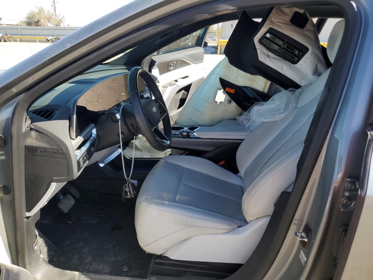 2024 CADILLAC LYRIQ LUXURY VIN:1GYKPRRK3RZ109844