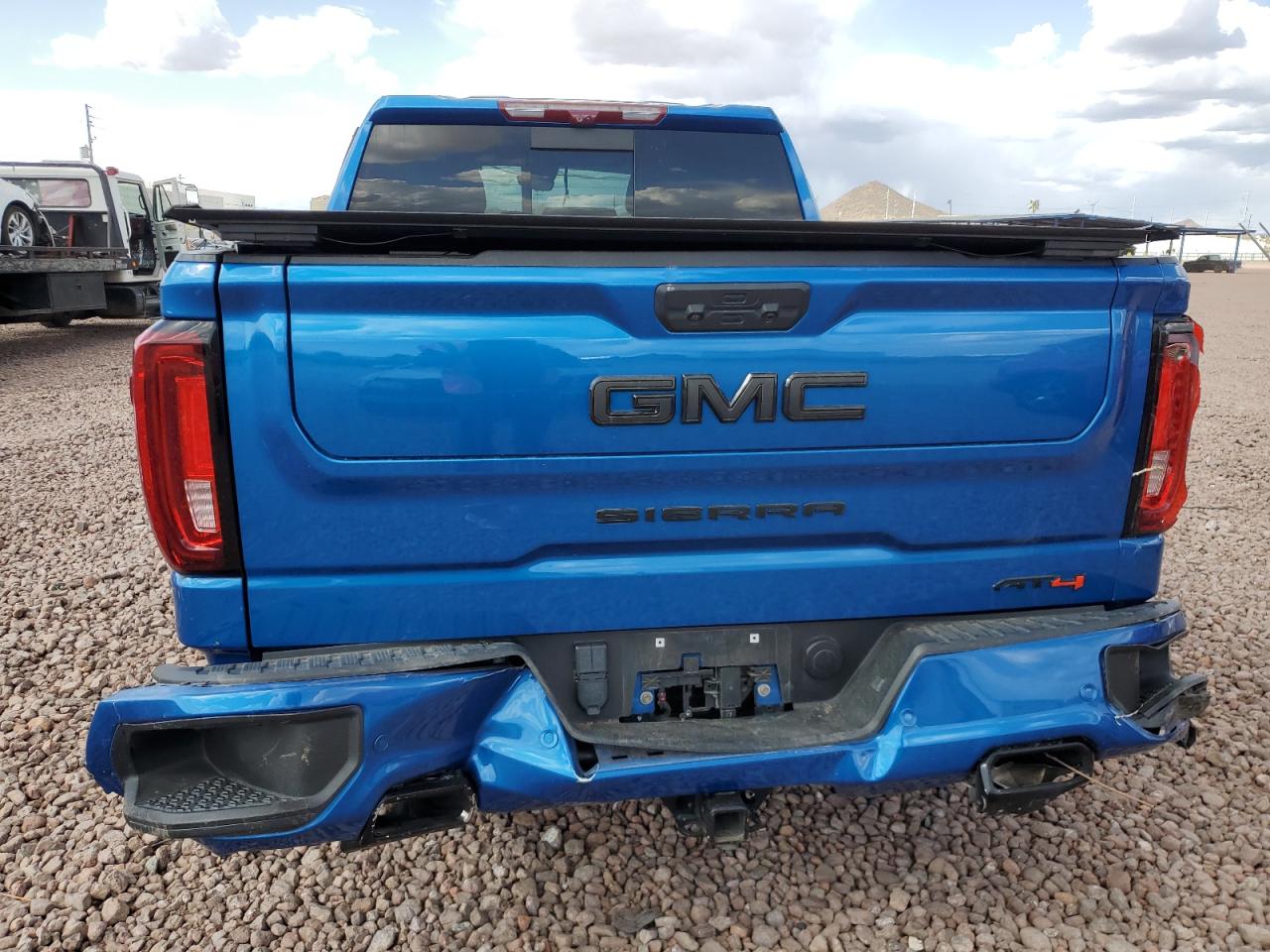 2022 GMC SIERRA K1500 AT4 VIN:1GTPUEEL8NZ534921