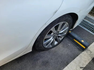 2016 Toyota Camry VIN: