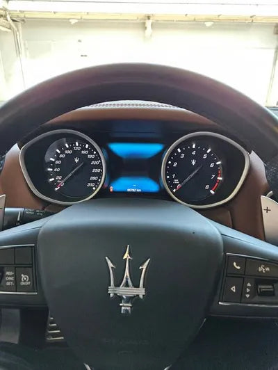 2017 Maserati Ghibli VIN: