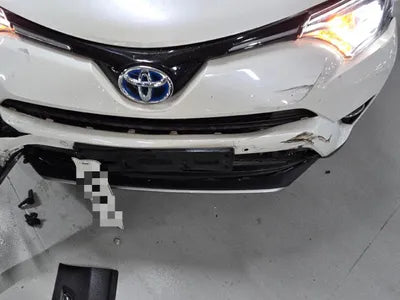 2018 Toyota RAV4 VIN: