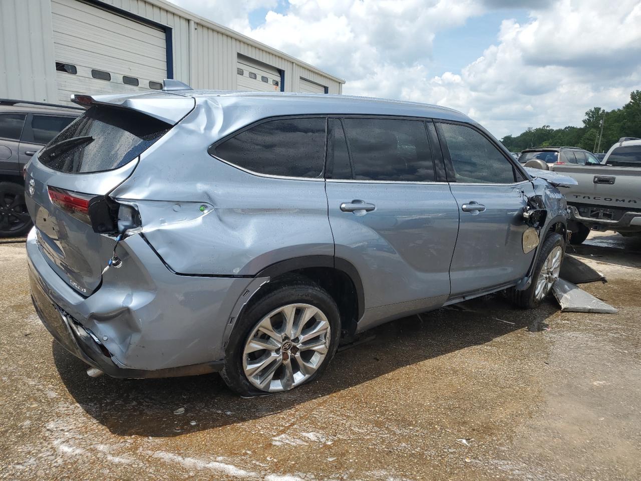 2023 TOYOTA HIGHLANDER L VIN:5TDKDRAH7PS024101