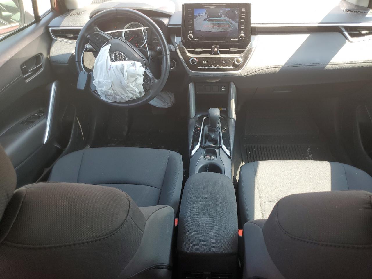 2022 TOYOTA COROLLA CROSS LE VIN:7MUBAABG2NV030858