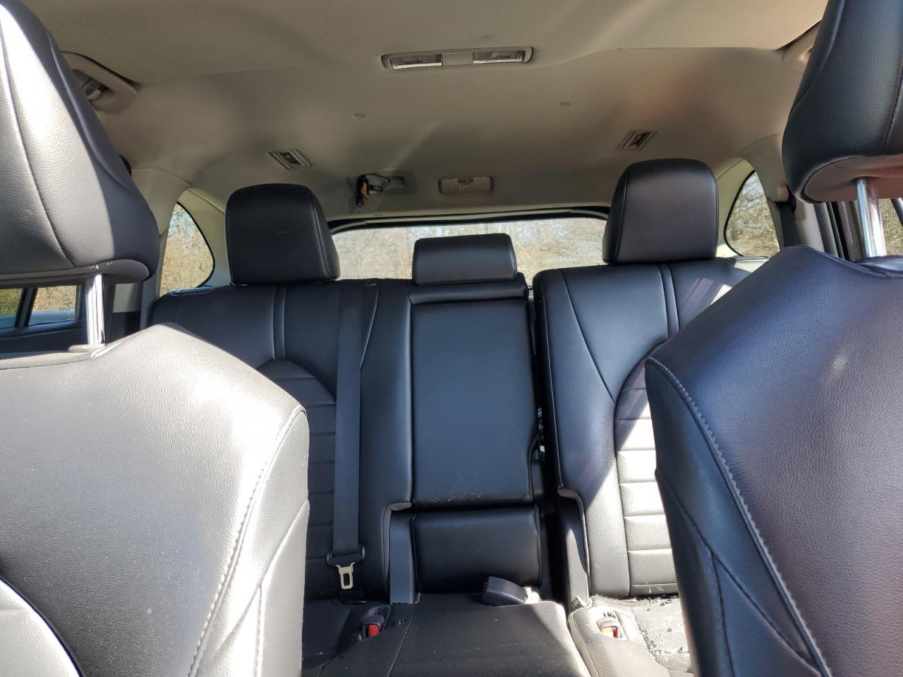 2022 TOYOTA HIGHLANDER XLE VIN:5TDGZRBH9NS224674