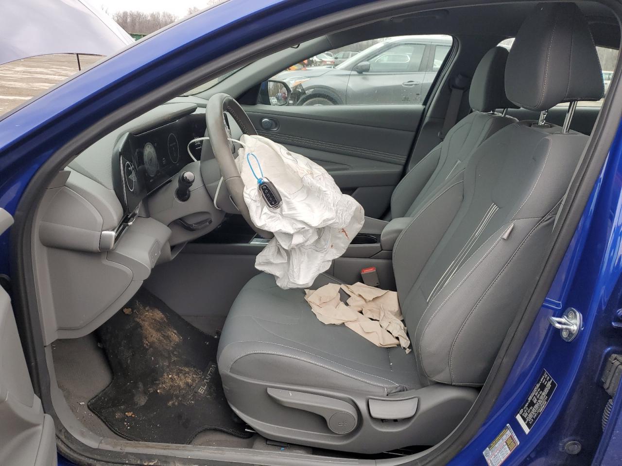 2023 HYUNDAI ELANTRA SEL VIN:5NPLS4AG2PH092154