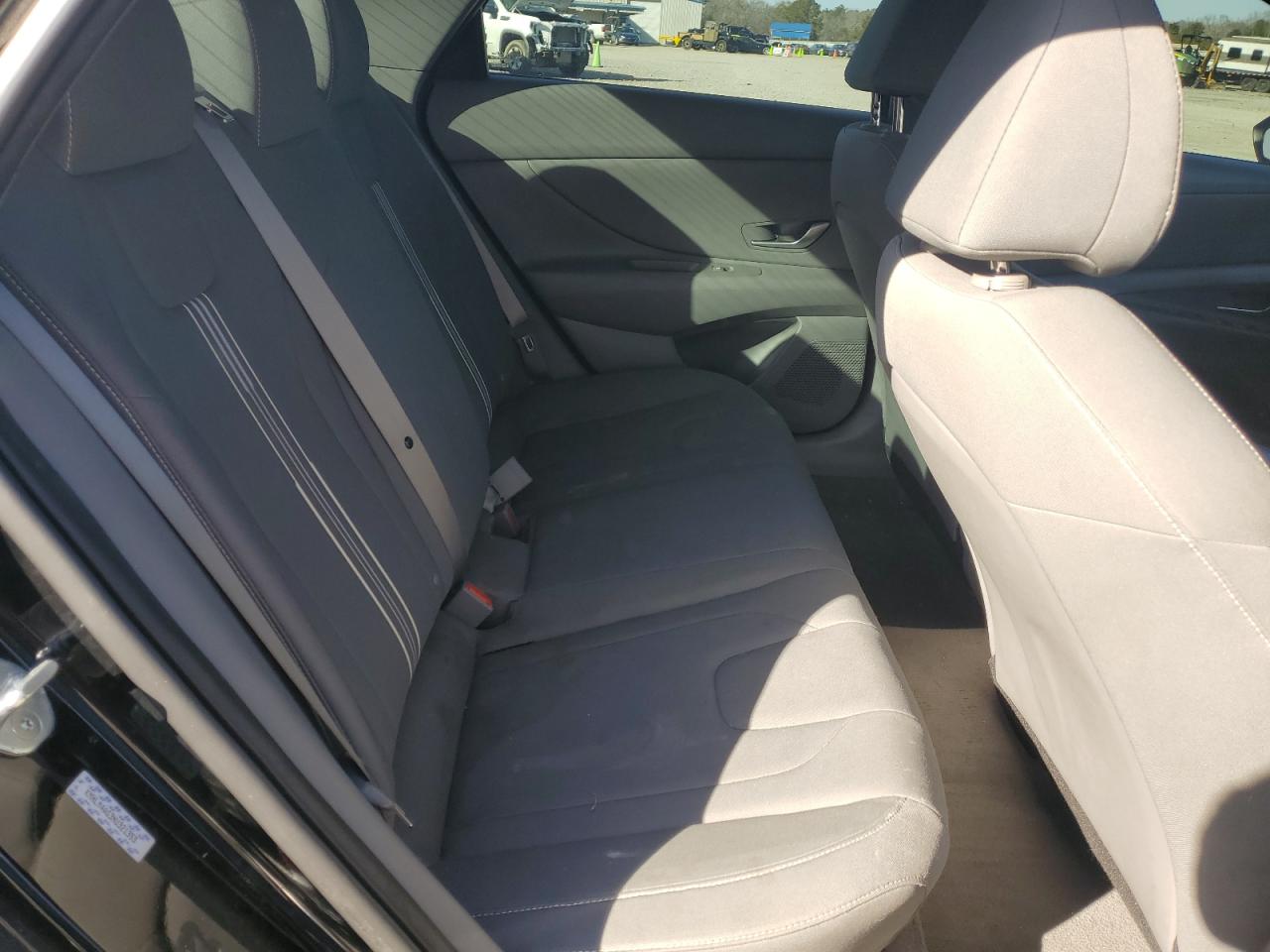 2022 HYUNDAI ELANTRA SEL VIN:KMHLM4AG3NU321353