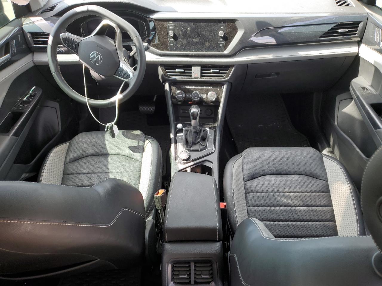 2022 VOLKSWAGEN TAOS SEL VIN:3VV2X7B22NM015617