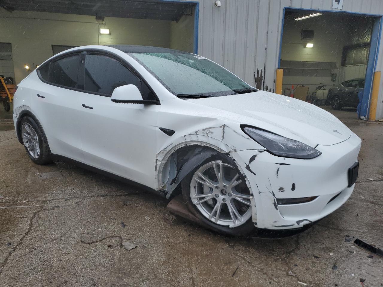 2023 TESLA MODEL Y  VIN:7SAYGDEE2PF890770