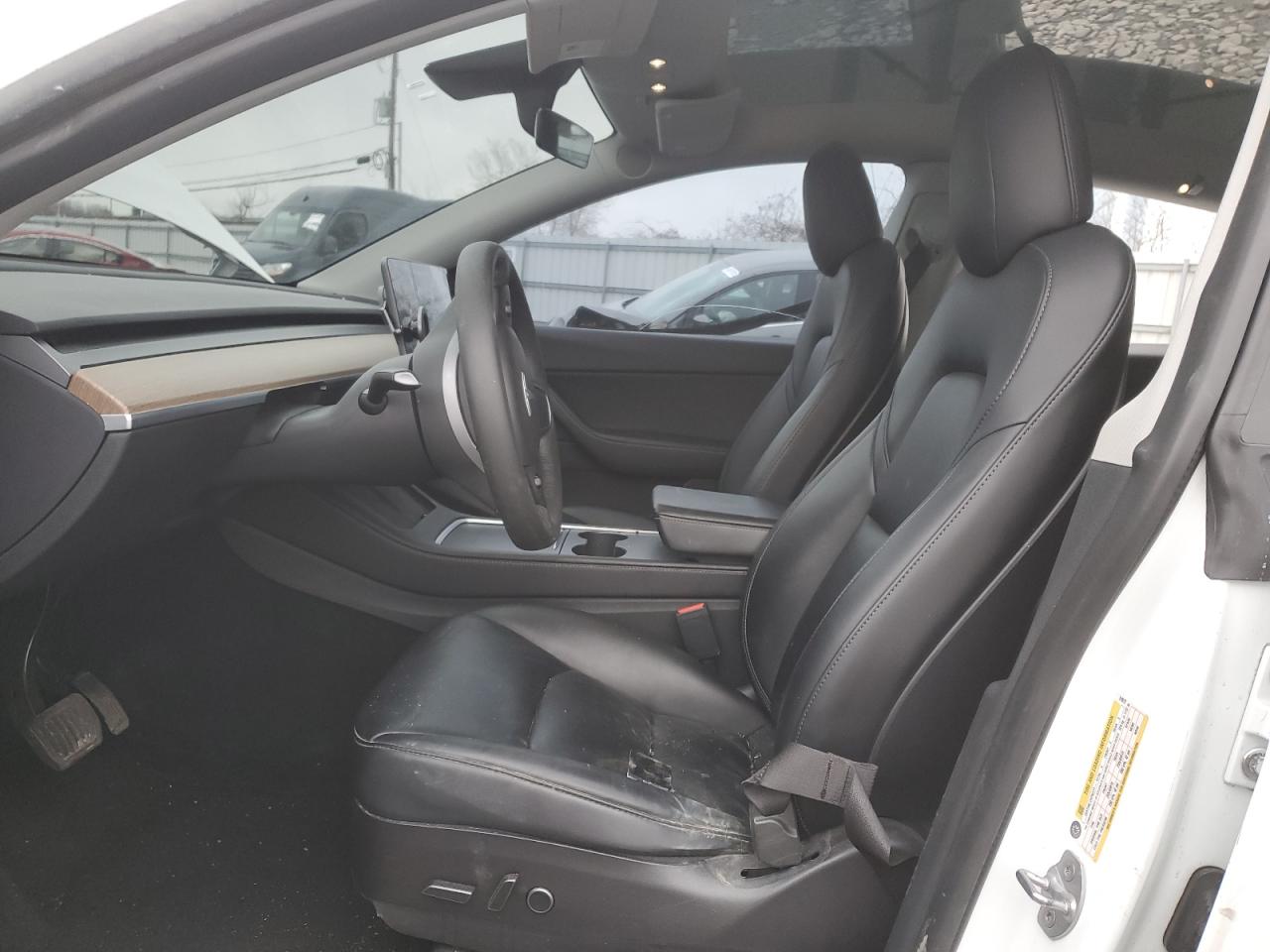 2022 TESLA MODEL Y  VIN:7SAYGDEE5NF310070