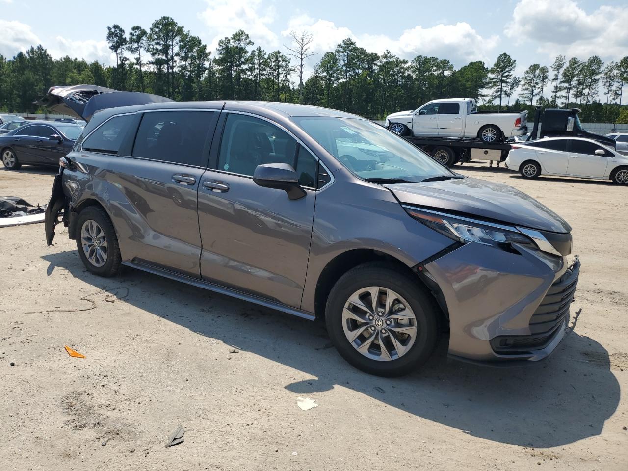 2022 TOYOTA SIENNA LE VIN:5TDKRKECXNS075922