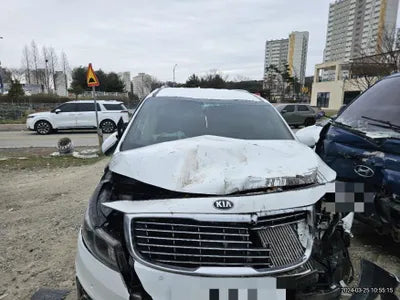 2016 Kia Carnival VIN: