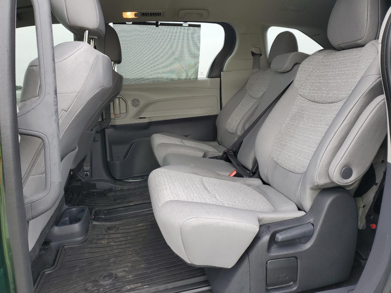 2022 TOYOTA SIENNA LE VIN:5TDKRKEC4NS136276