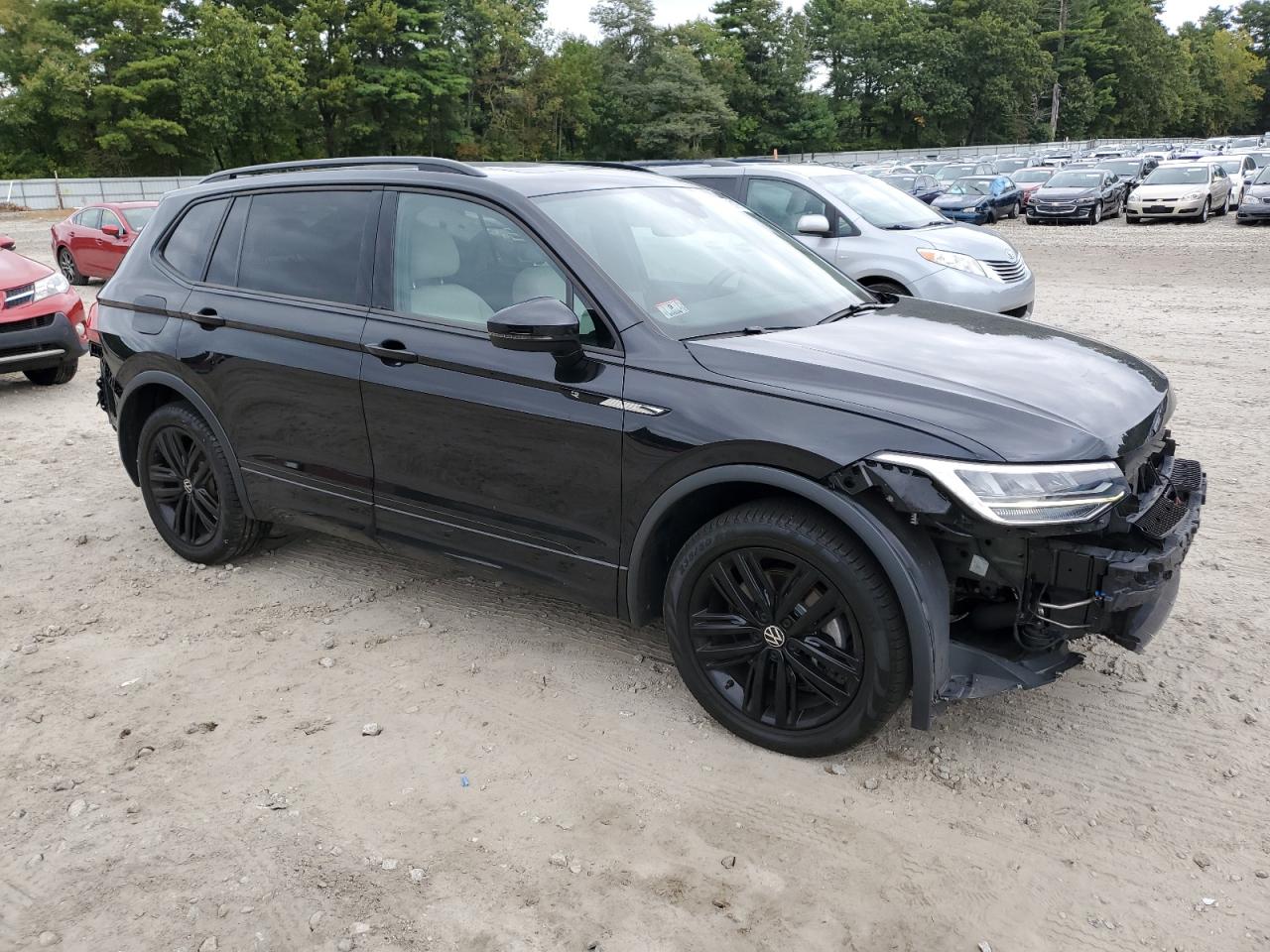 2022 VOLKSWAGEN TIGUAN SE R-LINE BLACK VIN:3VV8B7AX1NM159794