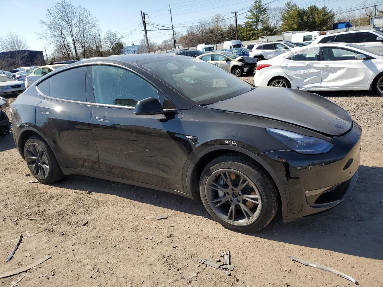 2024 TESLA MODEL Y  VIN:7SAYGDEE8RF153642