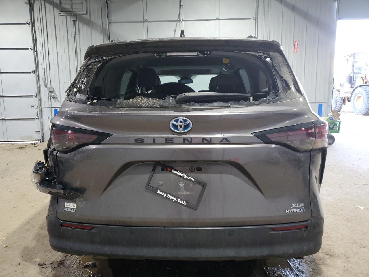 2023 TOYOTA SIENNA XLE VIN:5TDJSKFC8PS105498