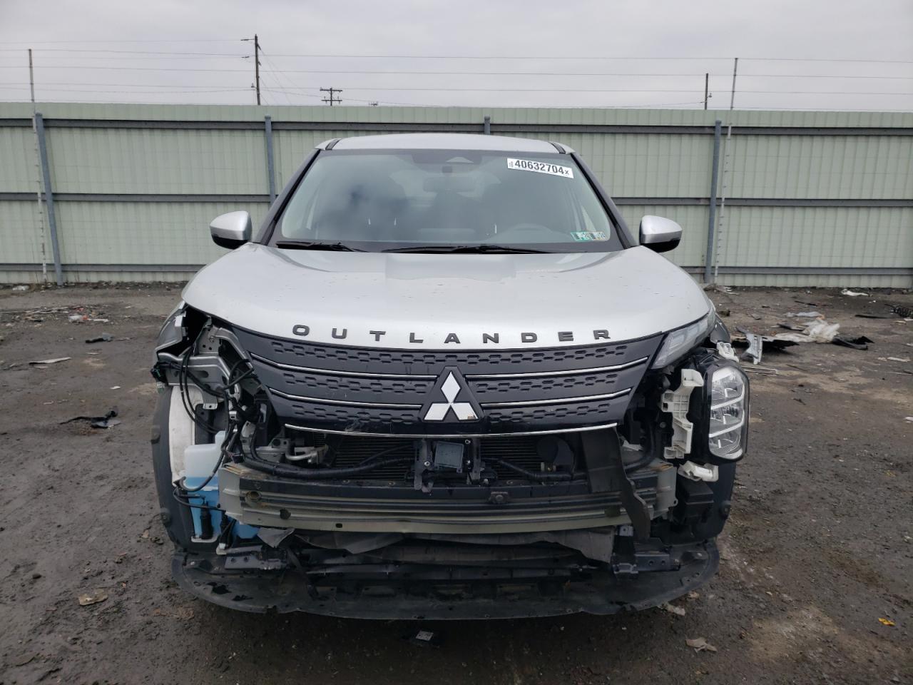 2022 MITSUBISHI OUTLANDER ES VIN:JA4J4TA81NZ013268