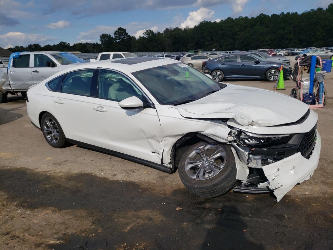 2024 HONDA ACCORD EX VIN:1HGCY1F38RA065653