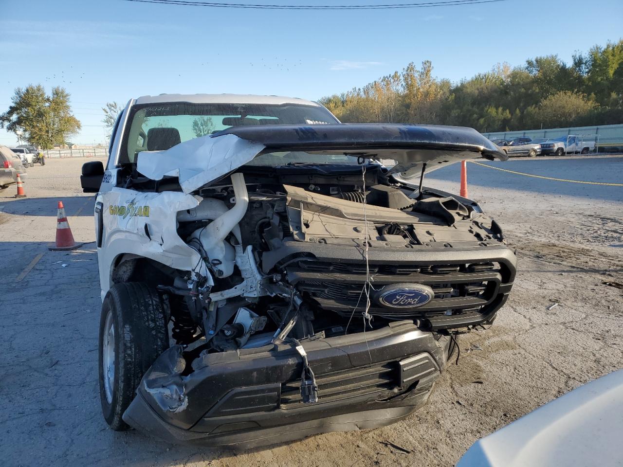 2022 FORD F150  VIN:1FTMF1C58NKD57399