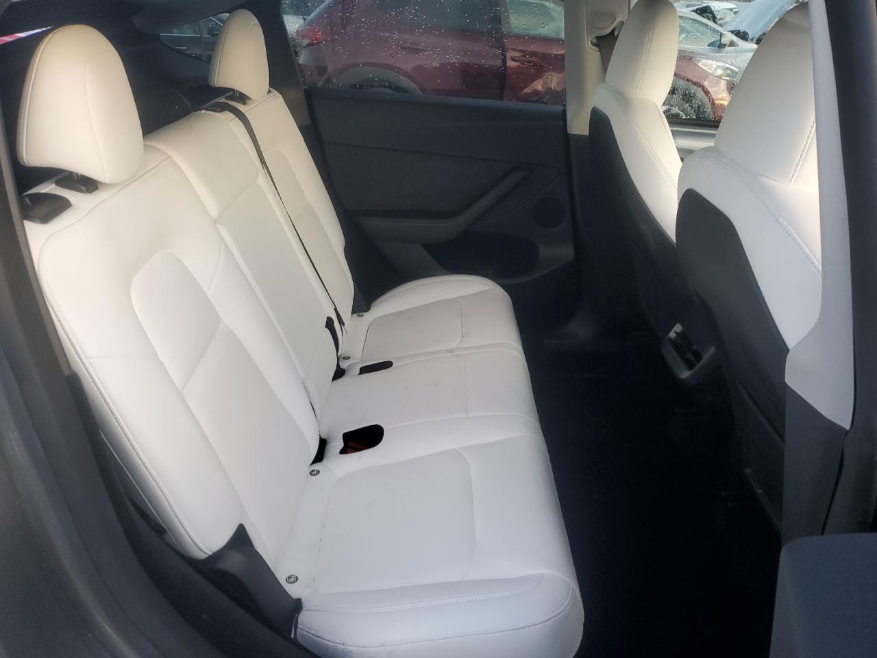 2024 TESLA MODEL Y  VIN:7SAYGDEE0RF156776