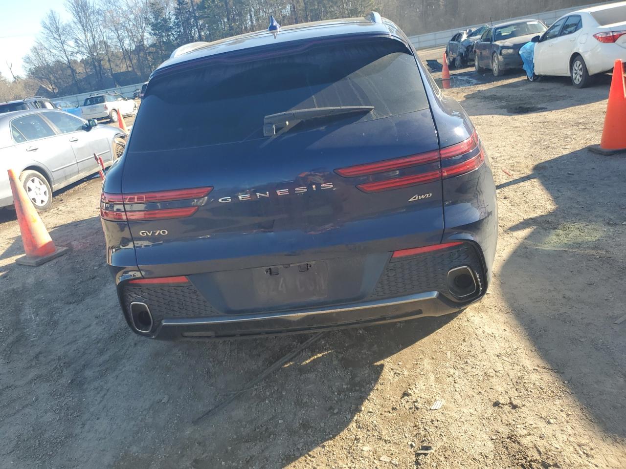 2022 GENESIS GV70 BASE VIN:KMUMADTB8NU029441