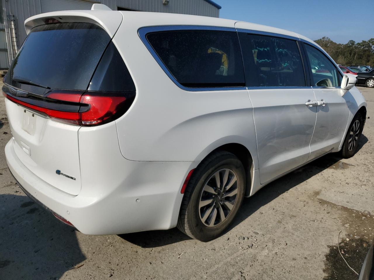 2022 CHRYSLER PACIFICA HYBRID TOURING L VIN:2C4RC1L78NR121420