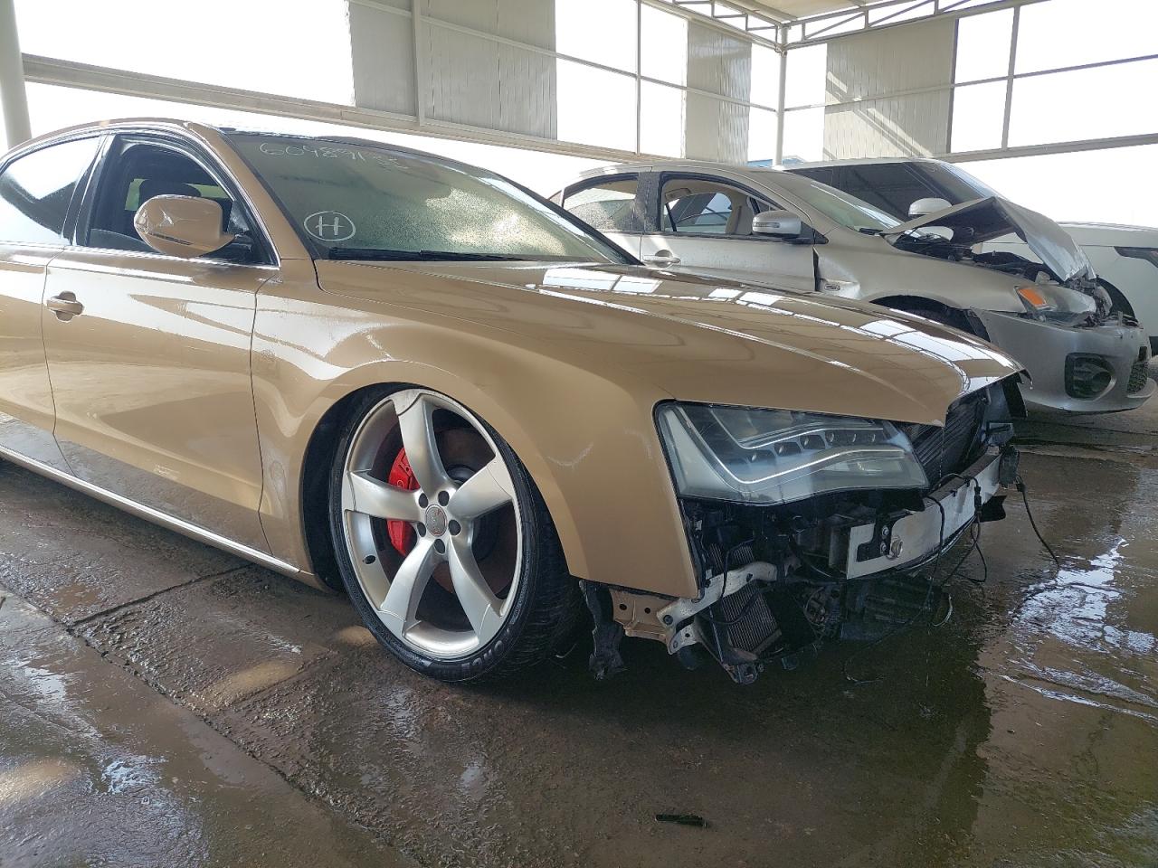 2014 AUDI A8 VIN:WAUR2BFD7EN******