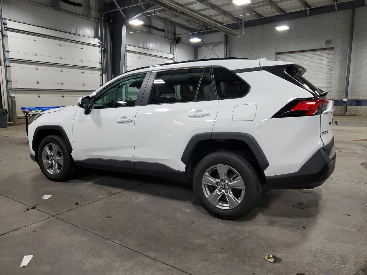 2023 TOYOTA RAV4 XLE VIN:2T3P1RFV0PW370535