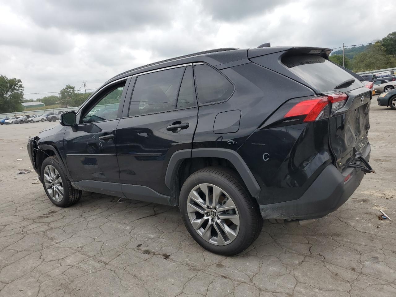 2022 TOYOTA RAV4 XLE PREMIUM VIN:2T3A1RFVXNC293953