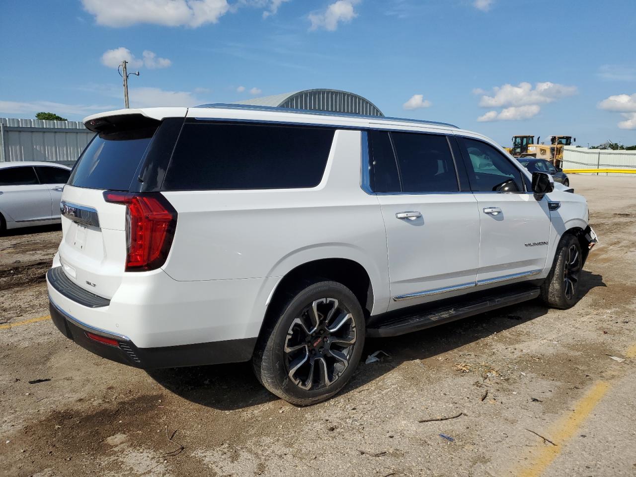 2022 GMC YUKON XL K1500 SLT VIN:1GKS2GKD7NR157074