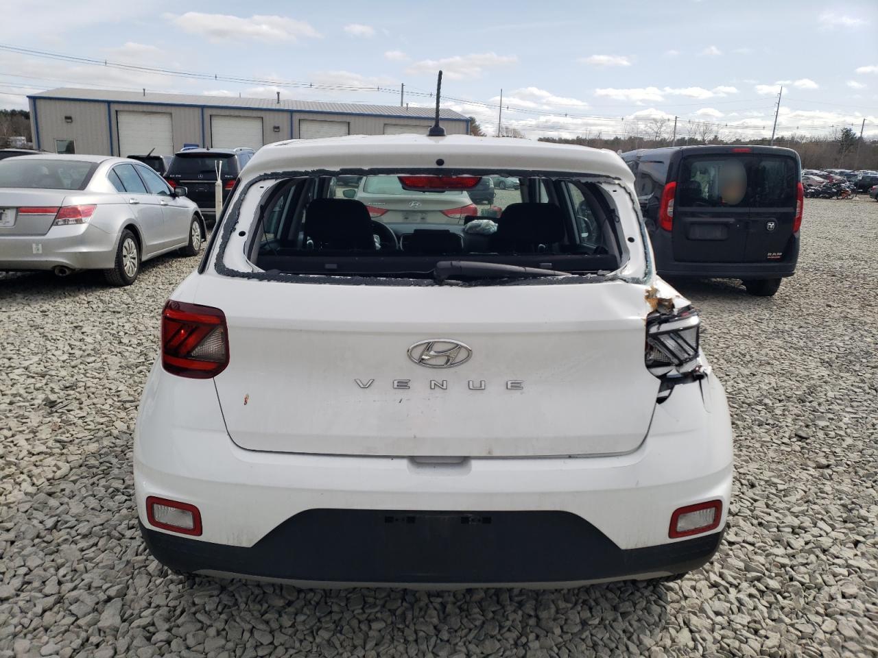 2024 HYUNDAI VENUE SE VIN:KMHRB8A31RU287052