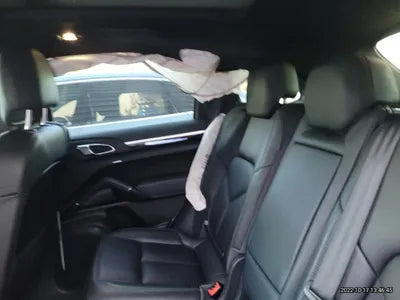 2015 Porsche Cayenne VIN: