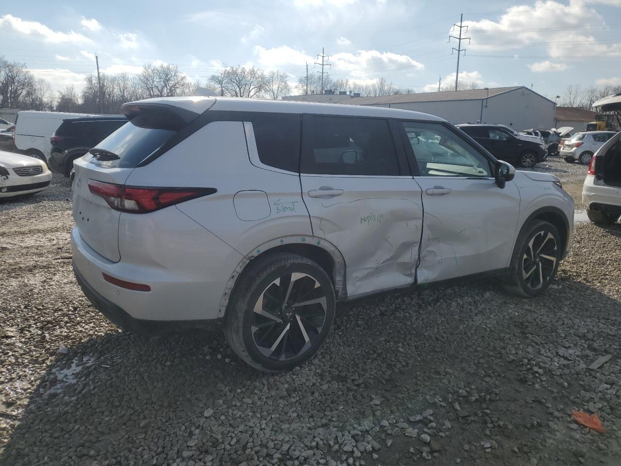 2022 MITSUBISHI OUTLANDER ES VIN:JA4J4TA85NZ041803